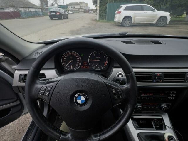 Серый БМВ 3 Серия, объемом двигателя 2 л и пробегом 350 тыс. км за 3700 $, фото 7 на Automoto.ua