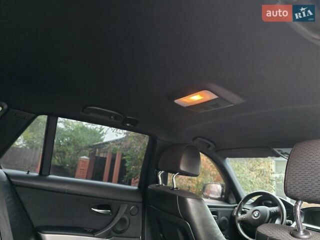 Серый БМВ 3 Серия, объемом двигателя 2 л и пробегом 300 тыс. км за 8500 $, фото 9 на Automoto.ua