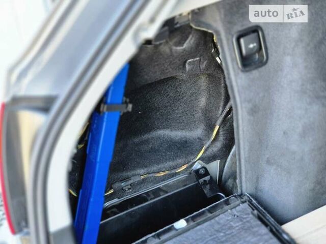 Серый БМВ 3 Серия, объемом двигателя 2 л и пробегом 250 тыс. км за 8500 $, фото 6 на Automoto.ua