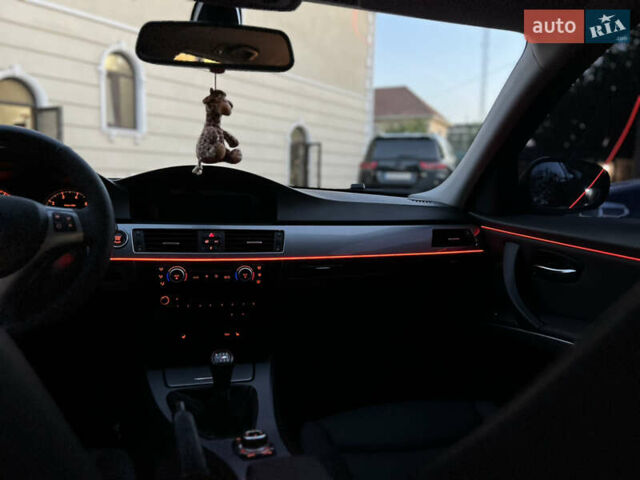 Серый БМВ 3 Серия, объемом двигателя 2 л и пробегом 286 тыс. км за 9200 $, фото 35 на Automoto.ua