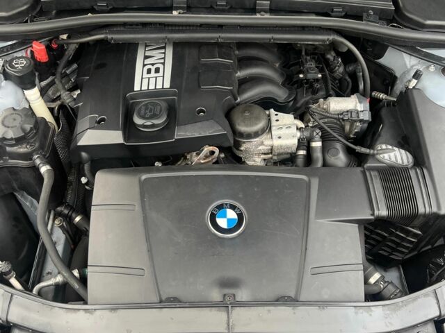 Серый БМВ 3 Серия, объемом двигателя 2 л и пробегом 280 тыс. км за 5800 $, фото 8 на Automoto.ua