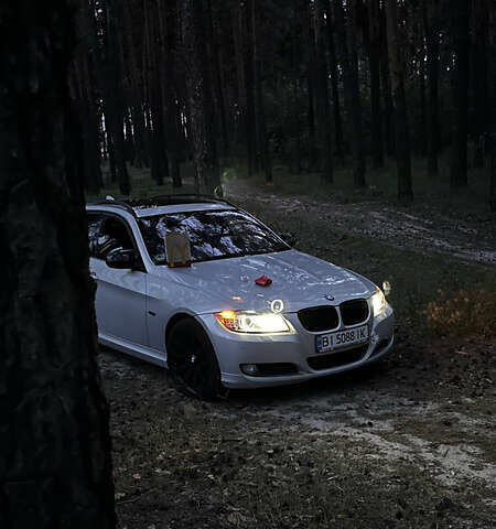 Серый БМВ 3 Серия, объемом двигателя 2 л и пробегом 276 тыс. км за 9500 $, фото 1 на Automoto.ua