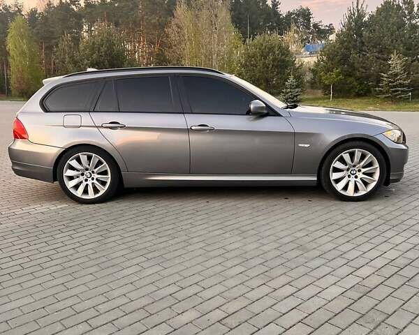 Серый БМВ 3 Серия, объемом двигателя 2 л и пробегом 309 тыс. км за 9400 $, фото 19 на Automoto.ua