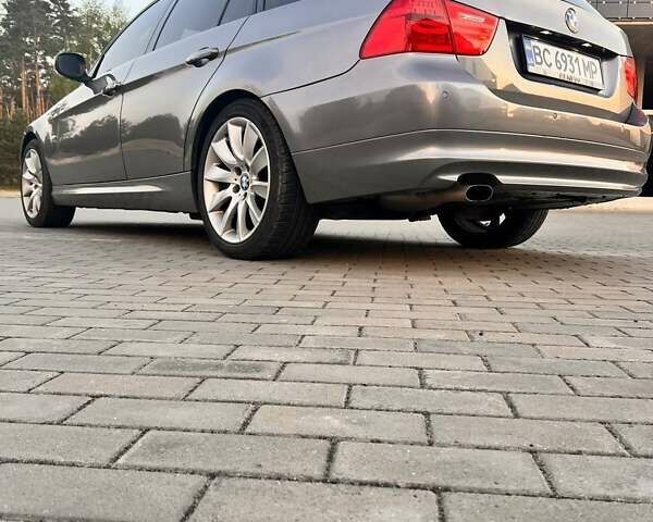 Серый БМВ 3 Серия, объемом двигателя 2 л и пробегом 309 тыс. км за 9400 $, фото 11 на Automoto.ua