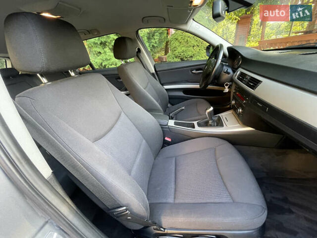 Серый БМВ 3 Серия, объемом двигателя 2 л и пробегом 327 тыс. км за 7600 $, фото 41 на Automoto.ua