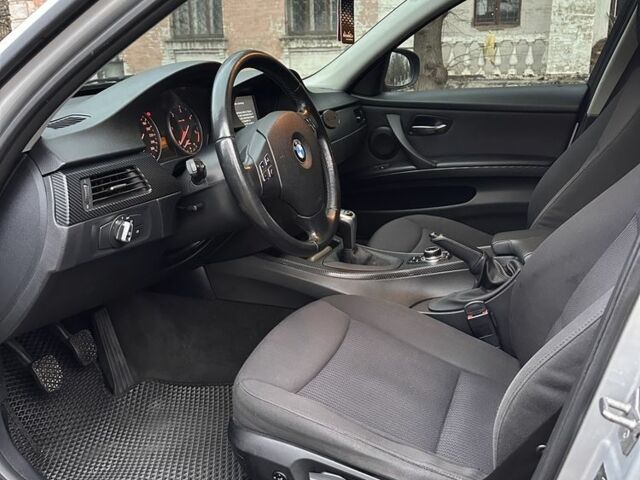 Сірий БМВ 3 Серія, об'ємом двигуна 2 л та пробігом 350 тис. км за 7500 $, фото 12 на Automoto.ua