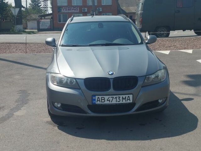 БМВ 3 Серия 2010 в Немирове на Automoto.ua Серый БМВ 3 Серия, объемом двигателя 2 л и пробегом 365 тыс. км за 5400 $, фото 1 на Automoto.ua