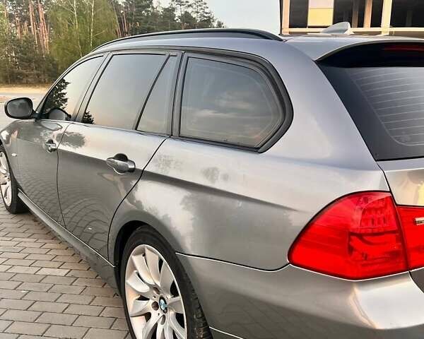 Серый БМВ 3 Серия, объемом двигателя 2 л и пробегом 309 тыс. км за 9400 $, фото 7 на Automoto.ua