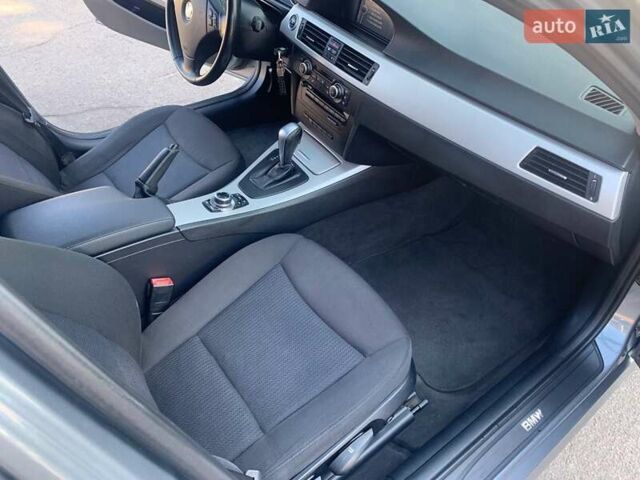 Серый БМВ 3 Серия, объемом двигателя 2 л и пробегом 309 тыс. км за 9400 $, фото 60 на Automoto.ua