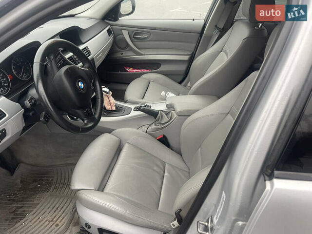 Серый БМВ 3 Серия, объемом двигателя 3 л и пробегом 131 тыс. км за 9500 $, фото 10 на Automoto.ua
