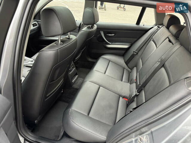 Сірий БМВ 3 Серія, об'ємом двигуна 2 л та пробігом 226 тис. км за 9999 $, фото 26 на Automoto.ua