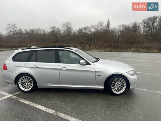 Серый БМВ 3 Серия, объемом двигателя 3 л и пробегом 131 тыс. км за 9500 $, фото 2 на Automoto.ua