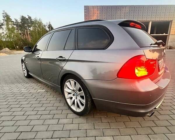 Серый БМВ 3 Серия, объемом двигателя 2 л и пробегом 309 тыс. км за 9400 $, фото 4 на Automoto.ua