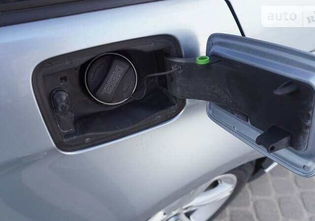 Серый БМВ 3 Серия, объемом двигателя 2 л и пробегом 285 тыс. км за 8500 $, фото 19 на Automoto.ua