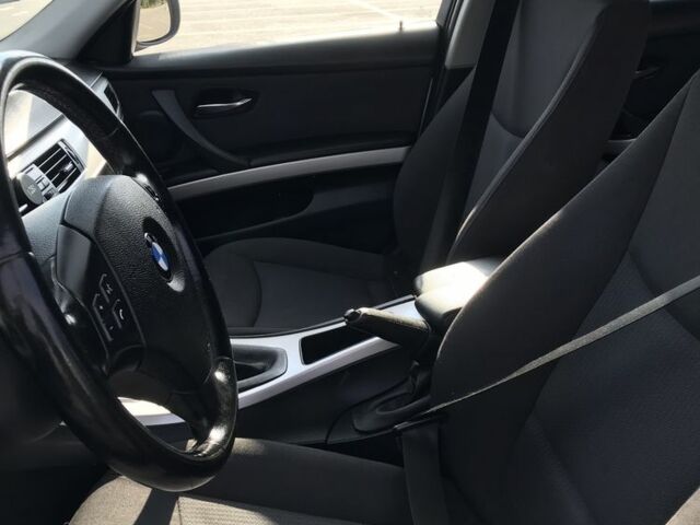 Серый БМВ 3 Серия, объемом двигателя 2 л и пробегом 299 тыс. км за 7499 $, фото 10 на Automoto.ua