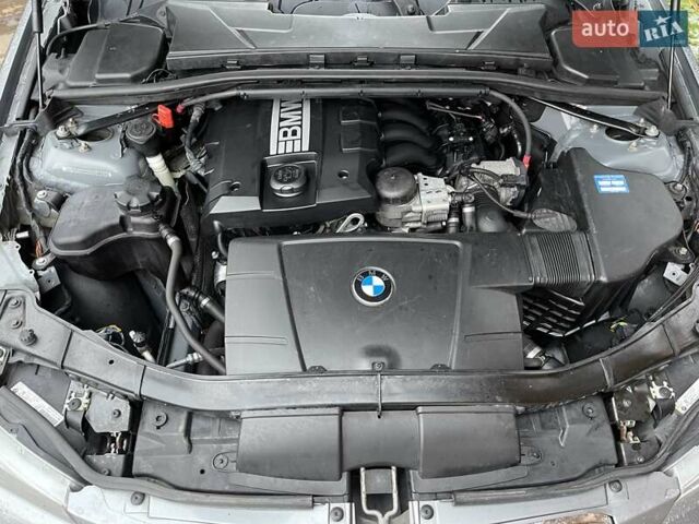 Серый БМВ 3 Серия, объемом двигателя 2 л и пробегом 210 тыс. км за 8300 $, фото 20 на Automoto.ua