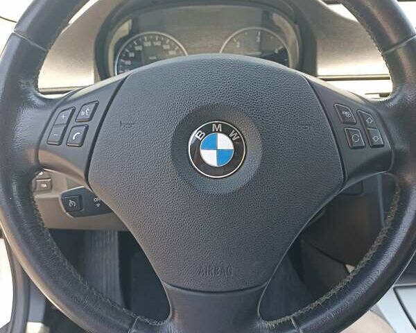 Сірий БМВ 3 Серія, об'ємом двигуна 2 л та пробігом 218 тис. км за 9999 $, фото 24 на Automoto.ua