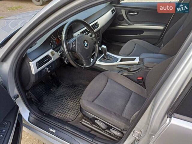 БМВ 3 Серия 2010 в Полтаве на Automoto.ua Серый БМВ 3 Серия, объемом двигателя 2 л и пробегом 269 тыс. км за 7800 $, фото 3 на Automoto.ua