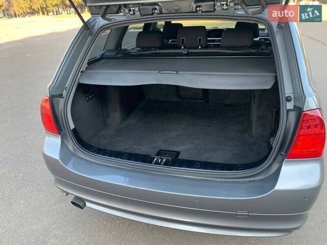 Серый БМВ 3 Серия, объемом двигателя 2 л и пробегом 309 тыс. км за 9400 $, фото 79 на Automoto.ua