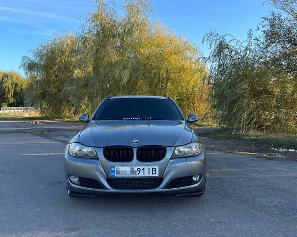 Сірий БМВ 3 Серія, об'ємом двигуна 2 л та пробігом 260 тис. км за 8500 $, фото 2 на Automoto.ua