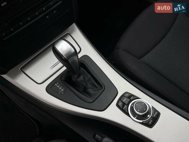 Серый БМВ 3 Серия, объемом двигателя 2 л и пробегом 225 тыс. км за 8650 $, фото 106 на Automoto.ua