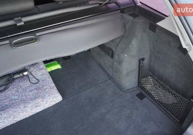 Серый БМВ 3 Серия, объемом двигателя 2 л и пробегом 285 тыс. км за 8500 $, фото 15 на Automoto.ua