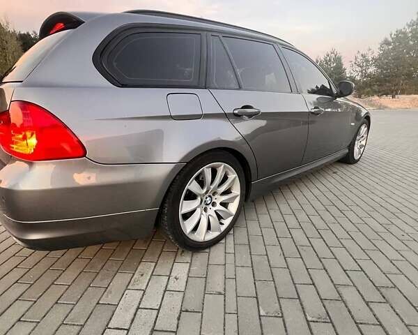 Серый БМВ 3 Серия, объемом двигателя 2 л и пробегом 309 тыс. км за 9400 $, фото 1 на Automoto.ua