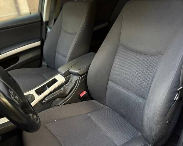 Серый БМВ 3 Серия, объемом двигателя 2 л и пробегом 267 тыс. км за 9900 $, фото 5 на Automoto.ua