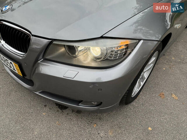 Сірий БМВ 3 Серія, об'ємом двигуна 2 л та пробігом 226 тис. км за 9999 $, фото 33 на Automoto.ua