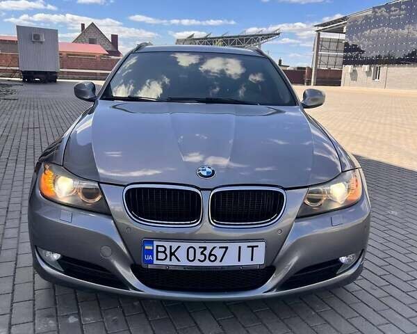 Серый БМВ 3 Серия, объемом двигателя 2 л и пробегом 309 тыс. км за 9400 $, фото 54 на Automoto.ua