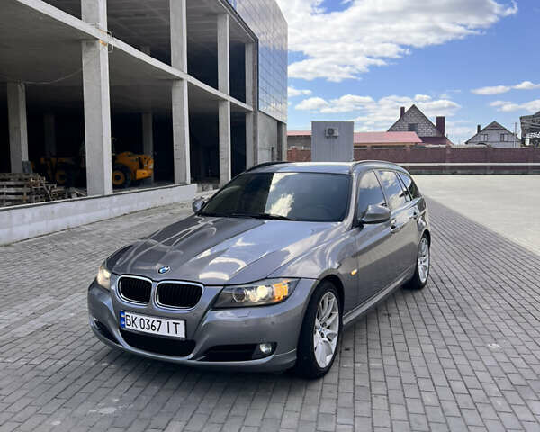 Серый БМВ 3 Серия, объемом двигателя 2 л и пробегом 309 тыс. км за 9300 $, фото 1 на Automoto.ua