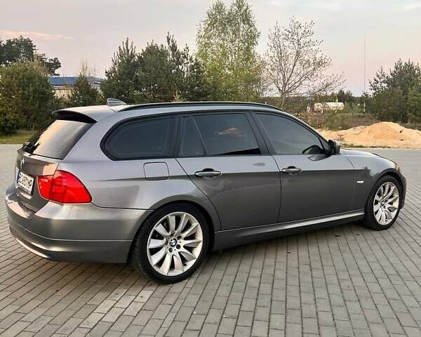 Серый БМВ 3 Серия, объемом двигателя 2 л и пробегом 309 тыс. км за 9400 $, фото 21 на Automoto.ua