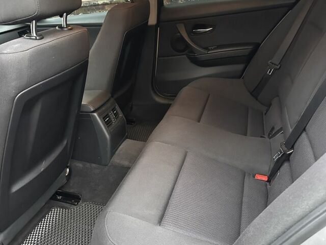 Сірий БМВ 3 Серія, об'ємом двигуна 2 л та пробігом 350 тис. км за 7500 $, фото 14 на Automoto.ua