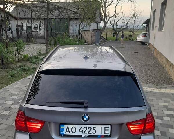 Серый БМВ 3 Серия, объемом двигателя 2 л и пробегом 373 тыс. км за 9500 $, фото 8 на Automoto.ua