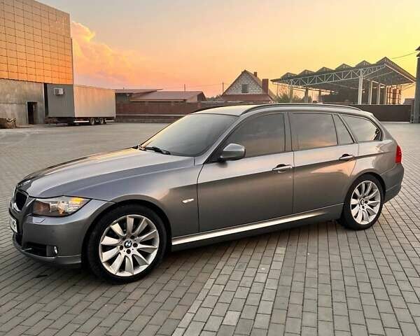 Серый БМВ 3 Серия, объемом двигателя 2 л и пробегом 309 тыс. км за 9400 $, фото 12 на Automoto.ua