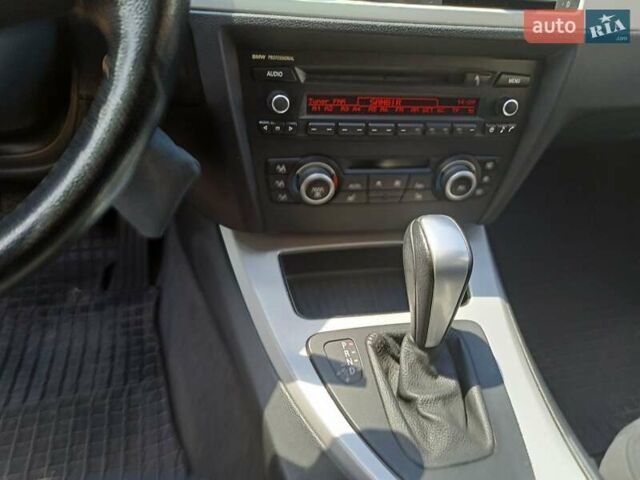 БМВ 3 Серия 2010 в Полтаве на Automoto.ua Серый БМВ 3 Серия, объемом двигателя 2 л и пробегом 269 тыс. км за 7800 $, фото 2 на Automoto.ua