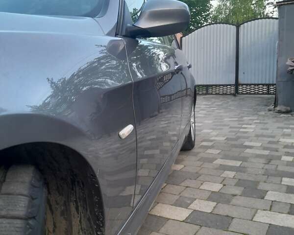 Серый БМВ 3 Серия, объемом двигателя 2 л и пробегом 373 тыс. км за 9500 $, фото 14 на Automoto.ua