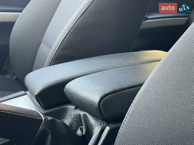 Серый БМВ 3 Серия, объемом двигателя 2 л и пробегом 327 тыс. км за 7600 $, фото 30 на Automoto.ua