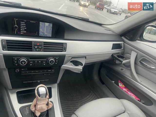 Серый БМВ 3 Серия, объемом двигателя 3 л и пробегом 131 тыс. км за 9500 $, фото 7 на Automoto.ua
