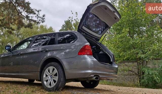 Серый БМВ 3 Серия, объемом двигателя 2 л и пробегом 267 тыс. км за 9900 $, фото 15 на Automoto.ua