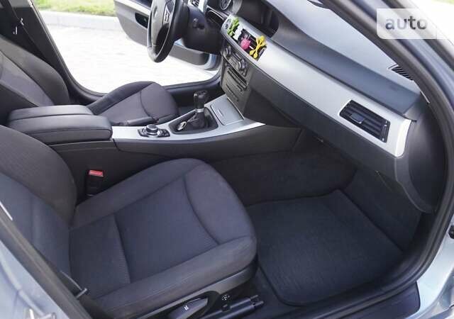 Серый БМВ 3 Серия, объемом двигателя 2 л и пробегом 285 тыс. км за 8500 $, фото 25 на Automoto.ua