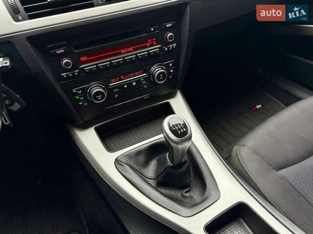 Сірий БМВ 3 Серія, об'ємом двигуна 2 л та пробігом 271 тис. км за 8300 $, фото 25 на Automoto.ua