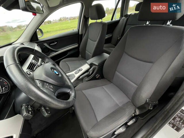 Серый БМВ 3 Серия, объемом двигателя 2 л и пробегом 225 тыс. км за 8650 $, фото 53 на Automoto.ua