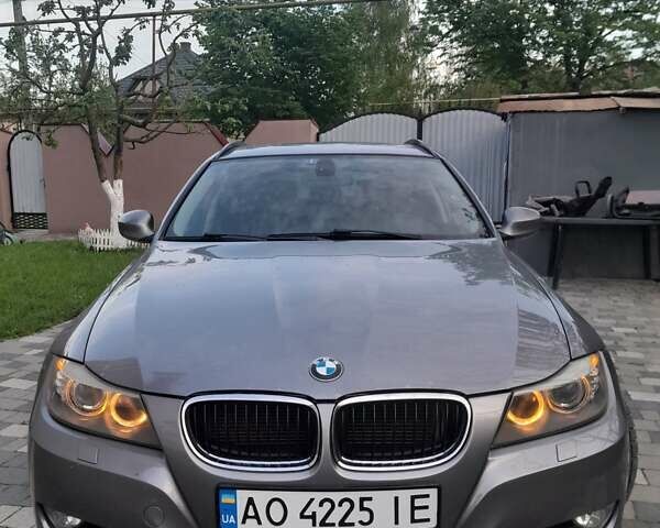 Серый БМВ 3 Серия, объемом двигателя 2 л и пробегом 373 тыс. км за 9500 $, фото 2 на Automoto.ua