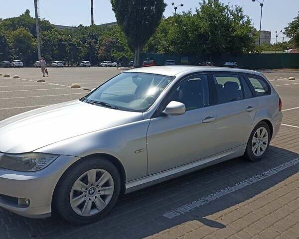 Сірий БМВ 3 Серія, об'ємом двигуна 2 л та пробігом 218 тис. км за 9999 $, фото 10 на Automoto.ua