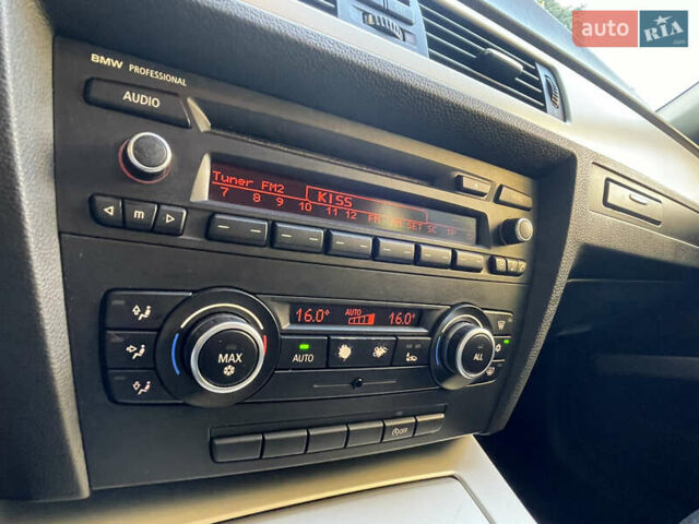 Серый БМВ 3 Серия, объемом двигателя 2 л и пробегом 327 тыс. км за 7600 $, фото 38 на Automoto.ua