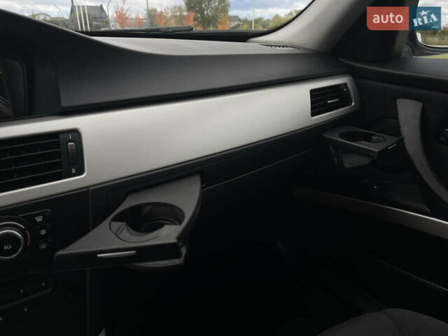 Сірий БМВ 3 Серія, об'ємом двигуна 2 л та пробігом 225 тис. км за 8450 $, фото 110 на Automoto.ua