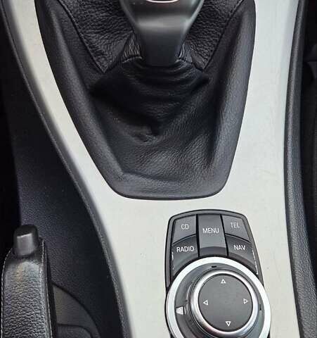 Серый БМВ 3 Серия, объемом двигателя 2 л и пробегом 163 тыс. км за 7000 $, фото 4 на Automoto.ua