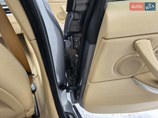 Серый БМВ 3 Серия, объемом двигателя 2 л и пробегом 273 тыс. км за 8333 $, фото 57 на Automoto.ua