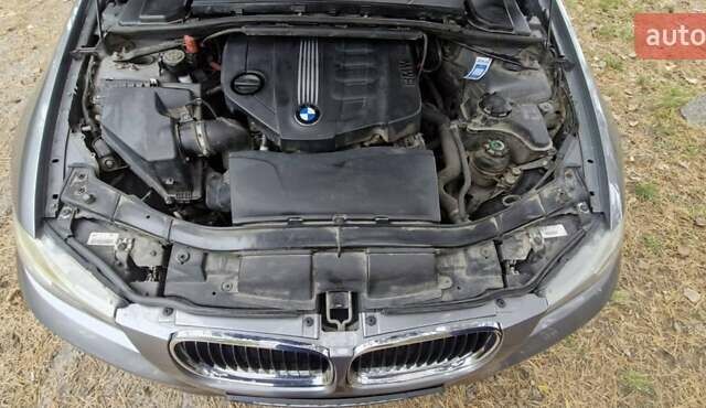 Серый БМВ 3 Серия, объемом двигателя 2 л и пробегом 267 тыс. км за 9900 $, фото 13 на Automoto.ua